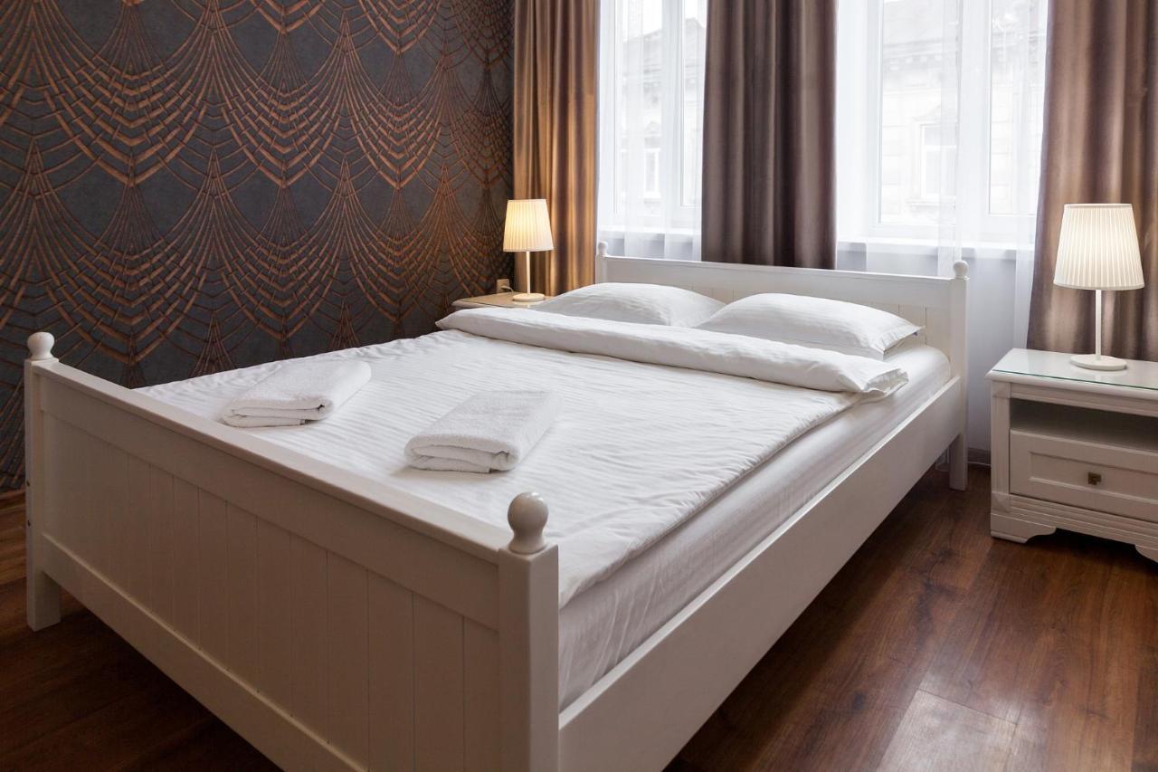 Leogrand Apartments Panteleimona Kulisha 27 Lviv Exterior photo